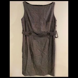 M SIAMO LIGHTWEIGHT FITTED SLEEVELESS DRESS 16